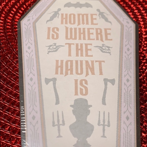 Disney Haunted Mansion Magnetic Notepad - Picture 4 of 4
